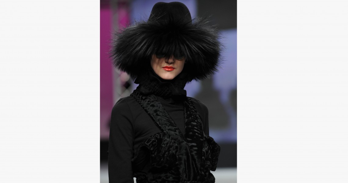 Swakara top,fox fur hat Swakara top,fox fur hat